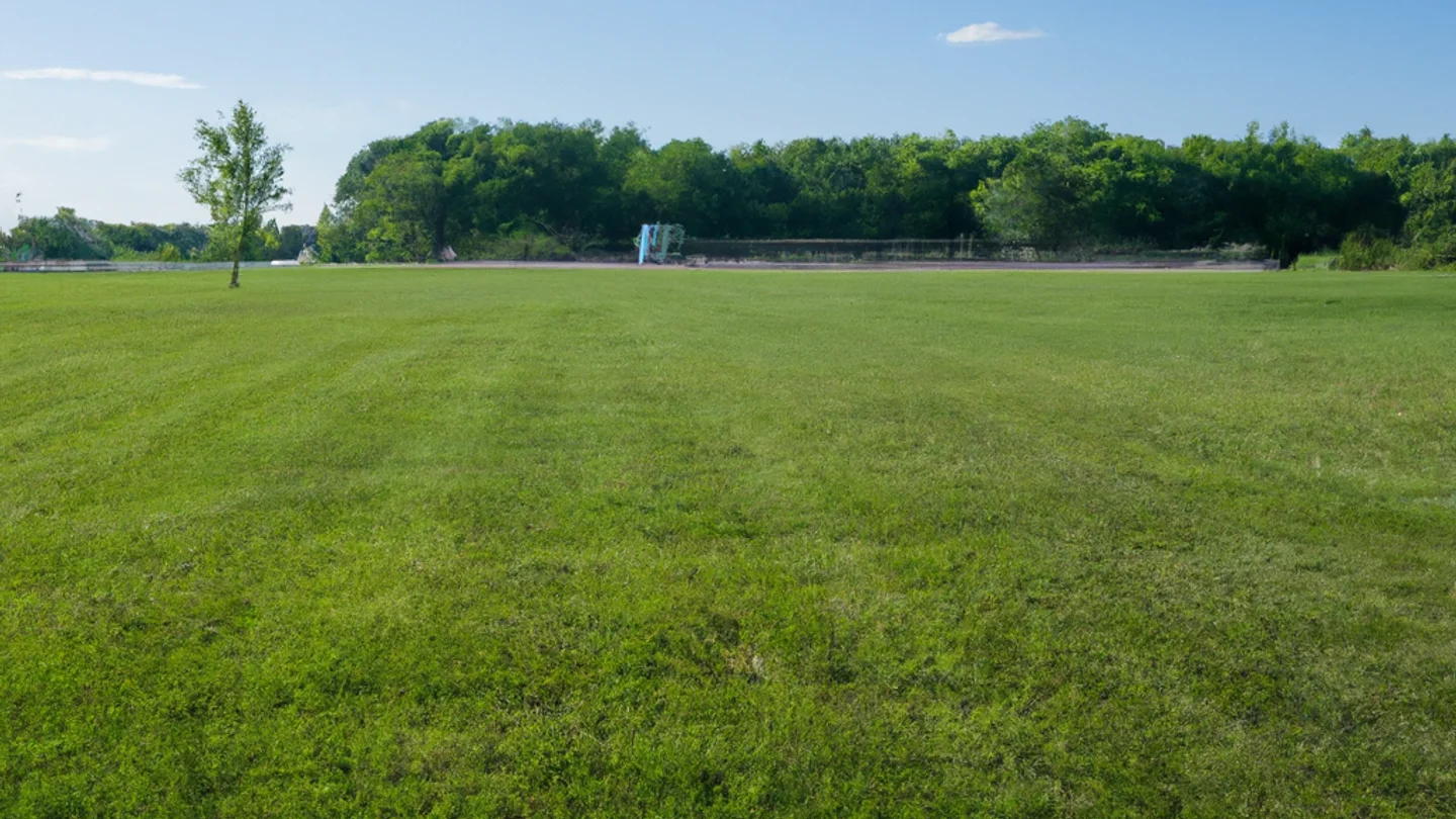 Vacant land parcel for sale in Minneapolis, Minnesota
